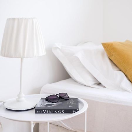 Guesthouse آكيورِيْري المظهر الخارجي الصورة