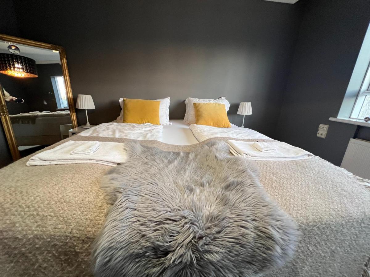 Guesthouse آكيورِيْري المظهر الخارجي الصورة