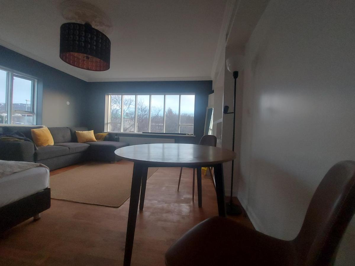 Guesthouse آكيورِيْري المظهر الخارجي الصورة